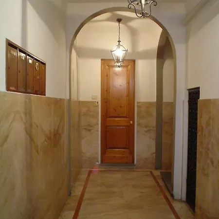Alfanihouse Apartment